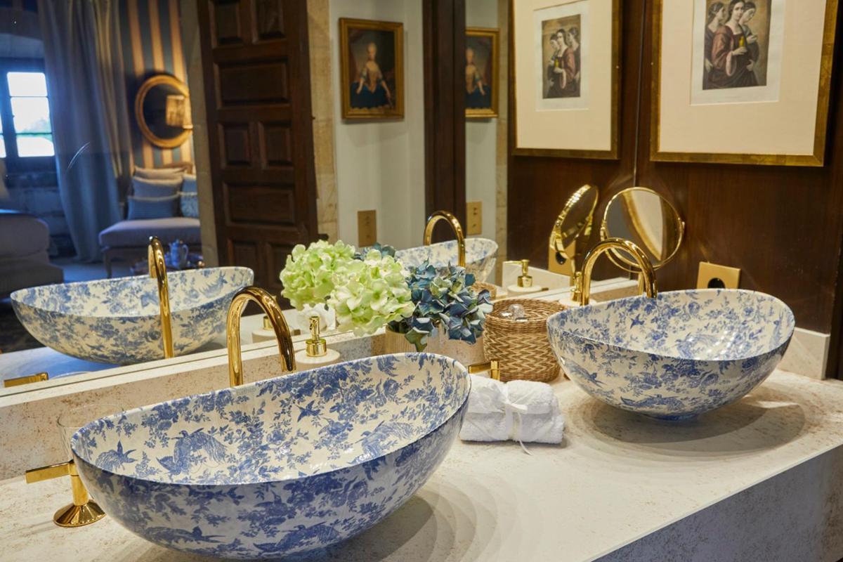 Helguera Palacio Boutique & Antique Vargas 外观 照片